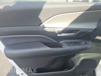 2025 Toyota Grand Highlander XLE - miniatura 9