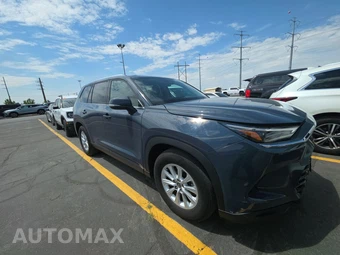 2025 Toyota Grand Highlander XLE - miniatura 3
