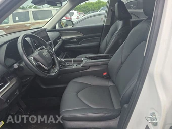 2025 Toyota Grand Highlander XLE - miniatura 7