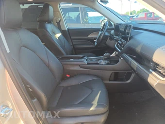 2025 Toyota Grand Highlander XLE - miniatura 8
