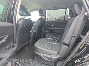 2025 Toyota Grand Highlander XLE - miniatura 13