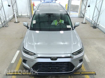 2025 Toyota Grand Highlander XLE - miniatura 2