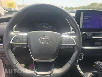 2025 Toyota Grand Highlander XLE - miniatura 10