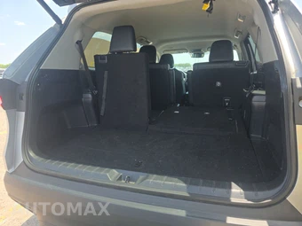 2025 Toyota Grand Highlander XLE - miniatura 17