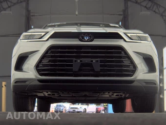 2025 Toyota Grand Highlander XLE - miniatura 3