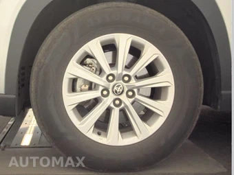 2025 Toyota Grand Highlander XLE - miniatura 9