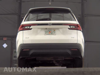 2025 Toyota Grand Highlander XLE - miniatura 7