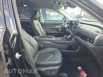 2025 Toyota Grand Highlander XLE - miniatura 8