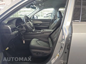2025 Toyota Grand Highlander XLE - miniatura 7