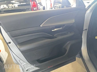 2025 Toyota Grand Highlander XLE - miniatura 9