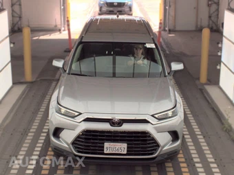 2025 Toyota Grand Highlander XLE - miniatura 2
