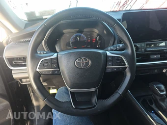 2025 Toyota Grand Highlander XLE - miniatura 10
