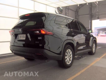2025 Toyota Grand Highlander XLE - miniatura 4