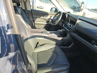 2025 Toyota Grand Highlander XLE - miniatura 8