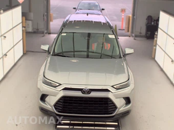 2025 Toyota Grand Highlander XLE - miniatura 2