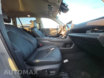 2025 Toyota Grand Highlander XLE - miniatura 8