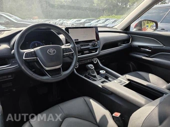2025 Toyota Grand Highlander XLE - miniatura 6