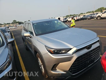 2025 Toyota Grand Highlander XLE - miniatura 3