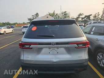 2025 Toyota Grand Highlander XLE - miniatura 5