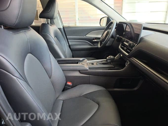 2025 Toyota Grand Highlander XLE - miniatura 8