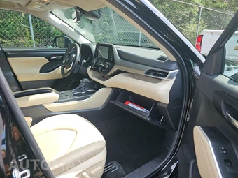2025 Toyota Highlander Hybrid XLE - miniatura 8