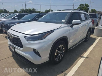2025 Toyota Highlander Hybrid XLE Nightshade