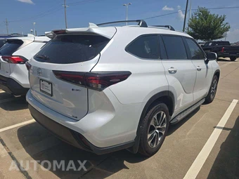2025 Toyota Highlander Hybrid XLE Nightshade - miniatura 3