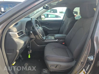 2025 Toyota Highlander LE - miniatura 13
