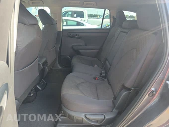 2025 Toyota Highlander LE - miniatura 19