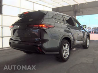 2025 Toyota Highlander LE - miniatura 5