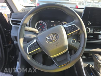 2025 Toyota Highlander LE - miniatura 16