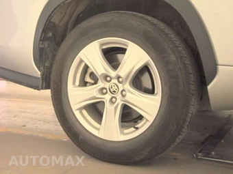 2025 Toyota Highlander LE - miniatura 11