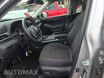 2025 Toyota Highlander LE - miniatura 13