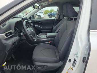 2025 Toyota Highlander LE - miniatura 13