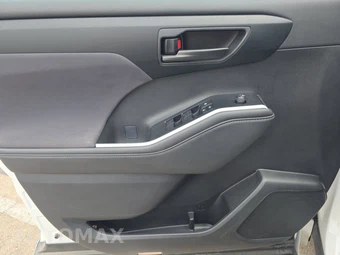 2025 Toyota Highlander LE - miniatura 15