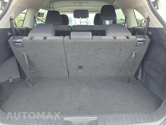 2025 Toyota Highlander LE - miniatura 24