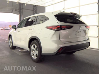 2025 Toyota Highlander LE - miniatura 8