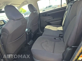 2025 Toyota Highlander LE - miniatura 13