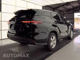 2025 Toyota Highlander LE - miniatura 4