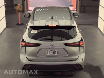 2025 Toyota Highlander LE - miniatura 6