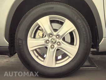 2025 Toyota Highlander LE - miniatura 9