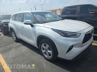 2025 Toyota Highlander LE - miniatura 3