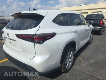 2025 Toyota Highlander LE - miniatura 4