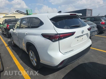 2025 Toyota Highlander LE - miniatura 6