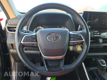 2025 Toyota Highlander LE - miniatura 16
