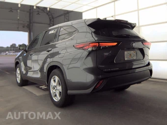 2025 Toyota Highlander LE - miniatura 8