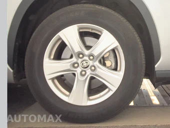 2025 Toyota Highlander LE - miniatura 10