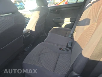 2025 Toyota Highlander LE - miniatura 19