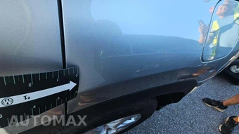 2025 Toyota Highlander LE - miniatura 25
