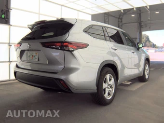 2025 Toyota Highlander LE - miniatura 5